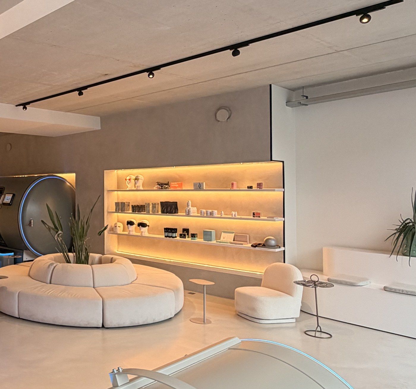 Lounge, rek en hyperbare kamer in ons longevitycentrum in Schilde