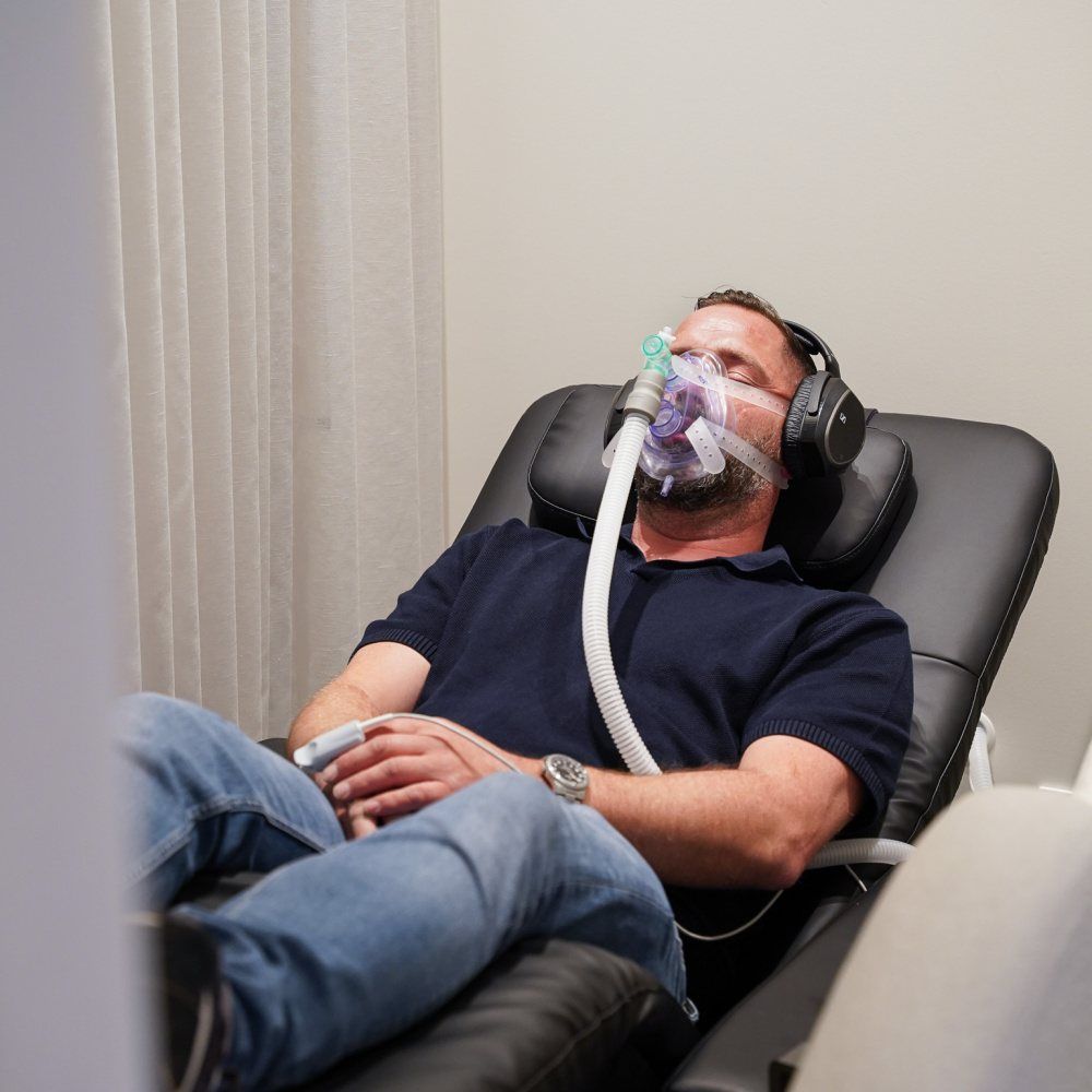 Klant rust tijdens een hypoxiesessie